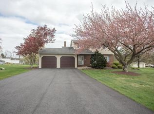 8034 Valley View Rd, Northampton, PA 18067