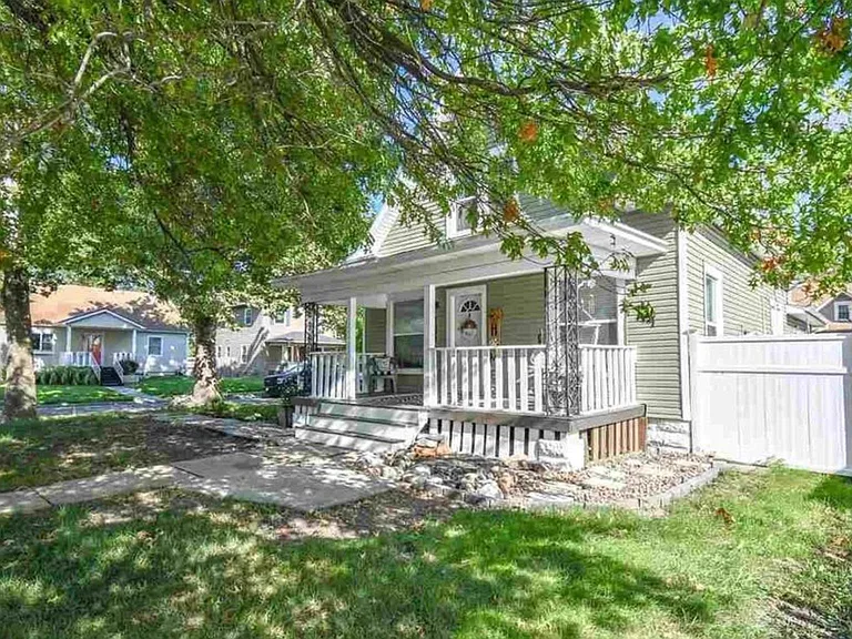 2604 Y St — Photo 41