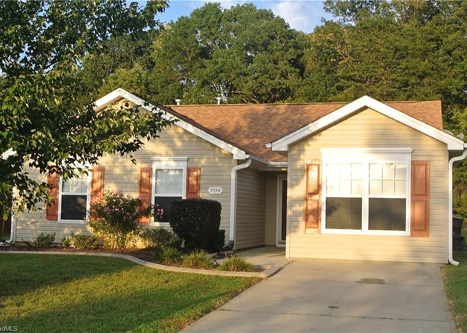 1st image of 1934 Briar Run Dr
