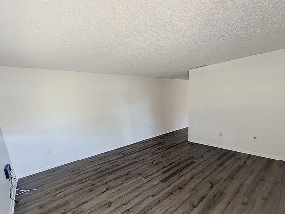 3rd image of 1132 Gilmore Ave #1132