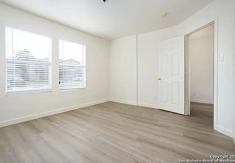 10002 Powderhouse Dr — Photo 11