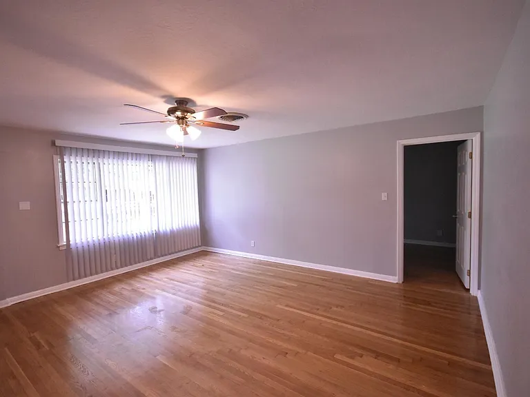 3619 Penwood Way — Photo 5