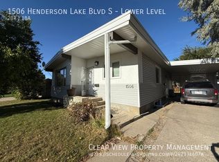 1506 Henderson Lake Blvd S, Lethbridge, AB T1K 3B8