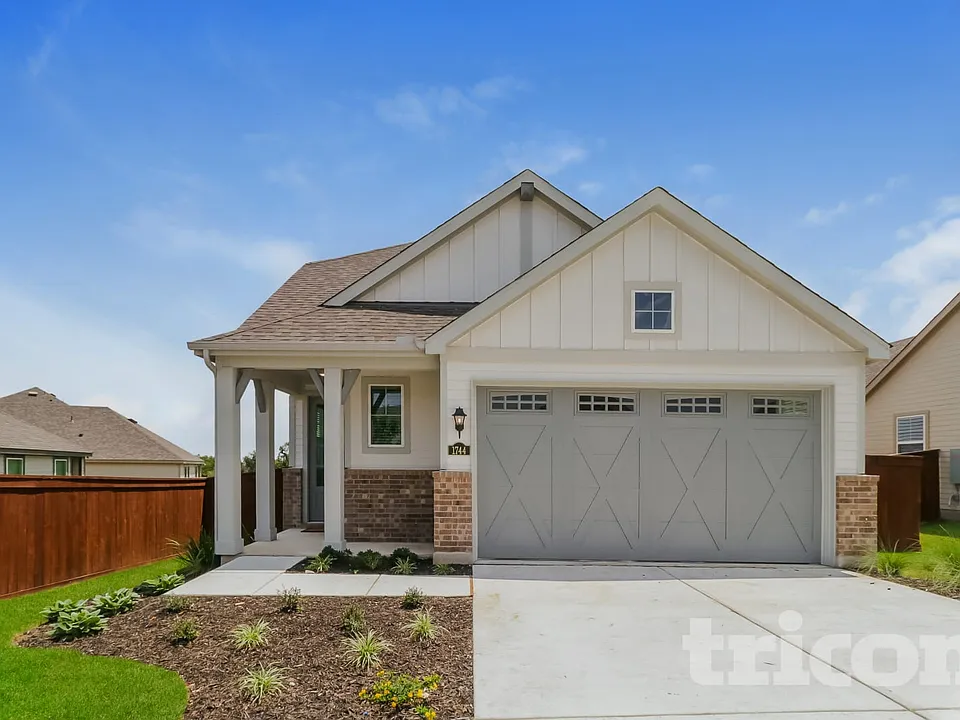1744 Mexican Heather Dr