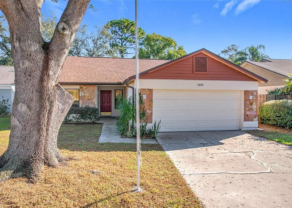 1st image of 1044 ABELL CIRCLE