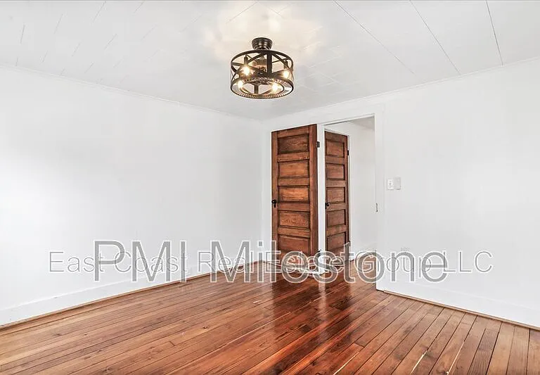 16 Woods Ln — Photo 11