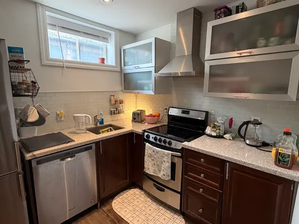 (undisclosed Address), Toronto, ON M6H 2S8