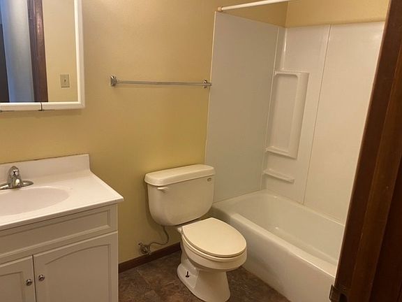 5th image of 1810 A Ave NE #3