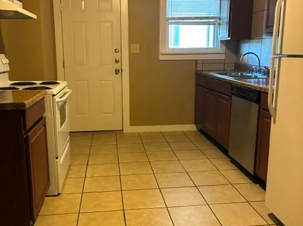 217 N 1st St #12, Kingsville, TX 78363