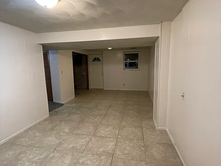 2217 Stokebridge Rd — Photo 9