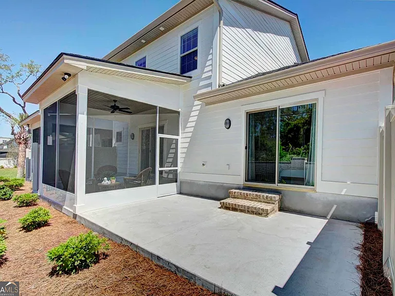 205 Mariners Cir — Photo 19