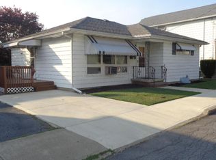 105 William St, Old Forge, PA 18518