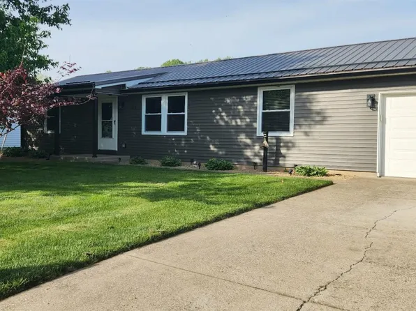 112 Maple St, Vevay, IN 47043