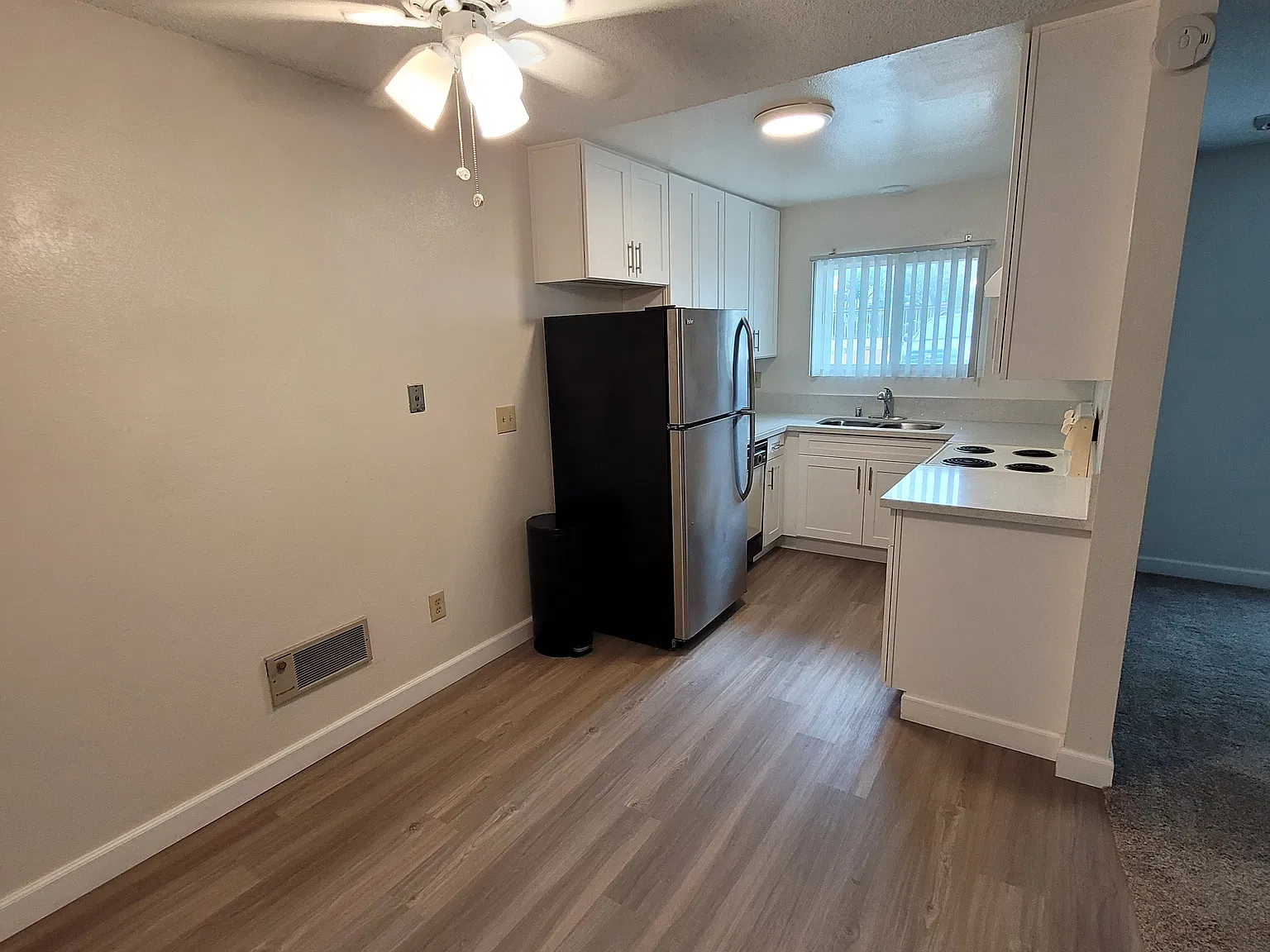 2 bed, 750 sqft, $1,900 — Photo 2