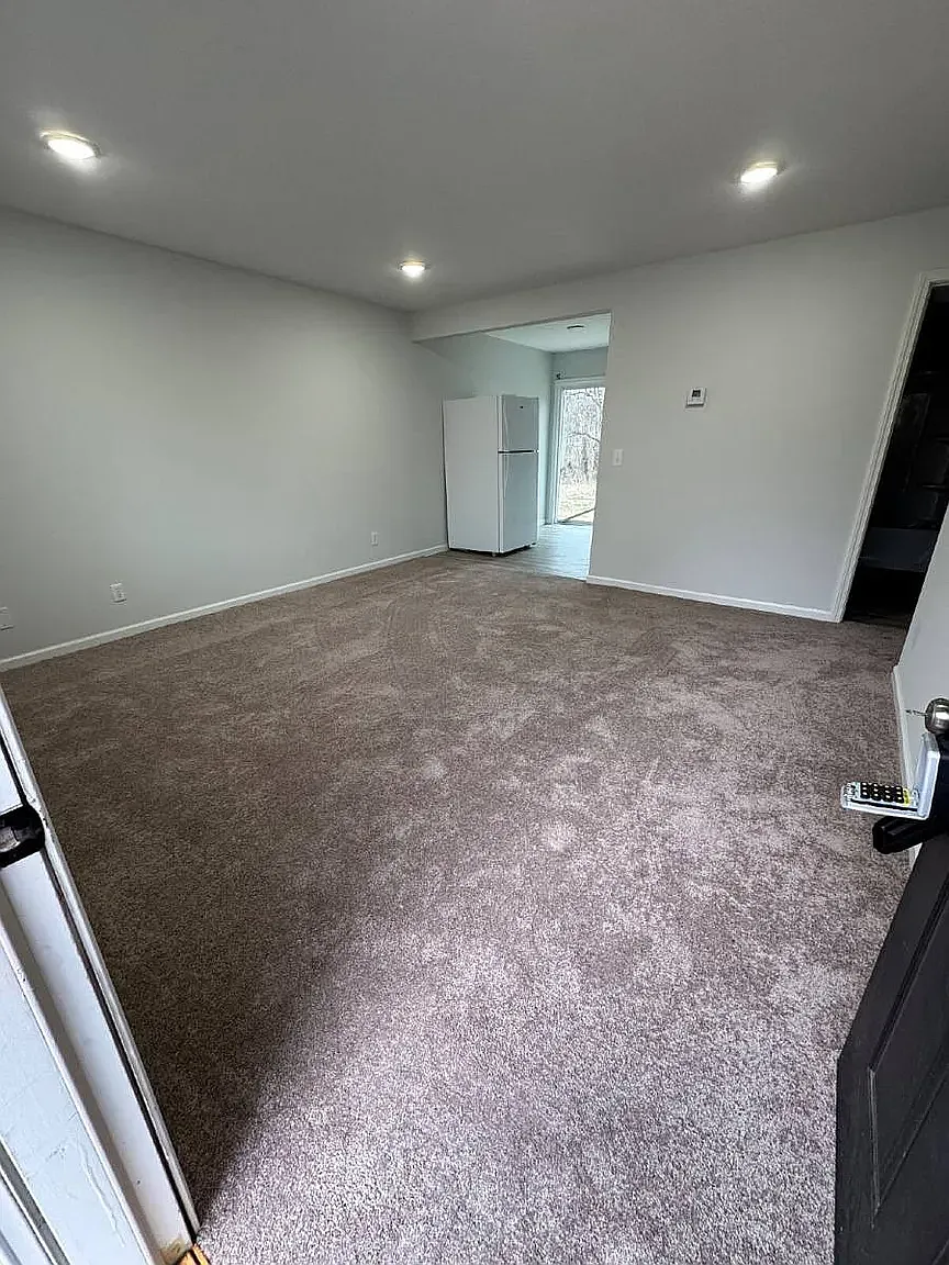 2 bed, 675 sqft, $1,000 — Photo 3