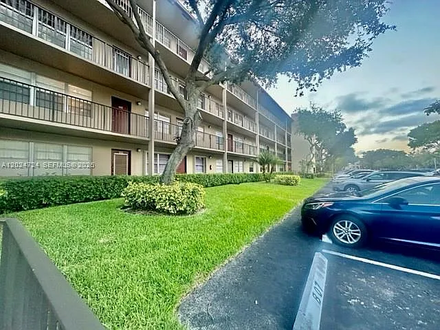 850 SW 133rd Ter #106B — Photo 26