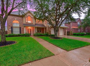5823 Autumn Fall Ct, Sugar Land, TX 77479