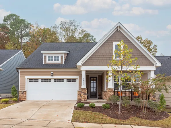 1411 Farm Leaf Dr, Durham, NC 27703