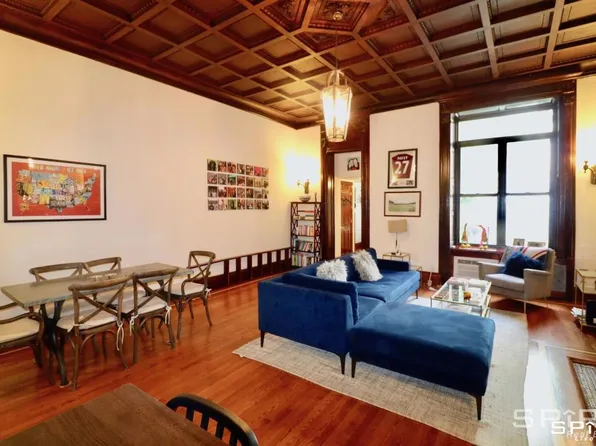 47 West 75th Street image 1 of 11