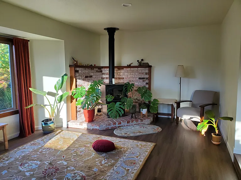 2438 Travis Ct #A — Photo 8