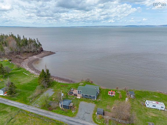 3rd image of 30 Blomidon View Ln