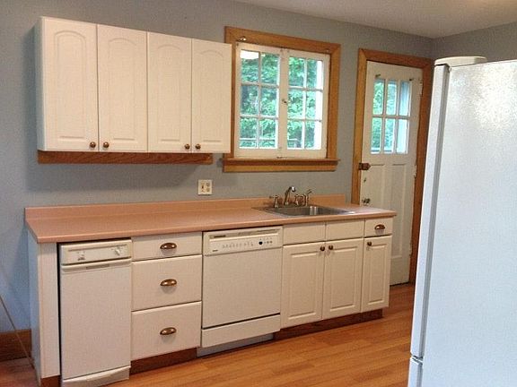 Large Workspace in Kitchen