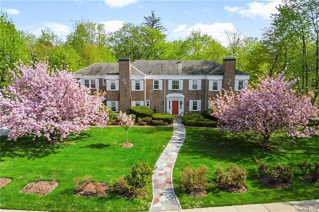 203 Elk Avenue, New Rochelle, NY 10804 MLS H6243358 Zillow
