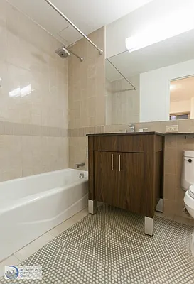 Rented by Metropolitan Property Group | media 39