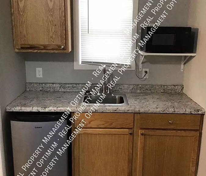 806 W 5th St #26 — Photo 1
