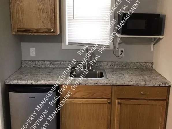 806 W 5th St, Morris, MN