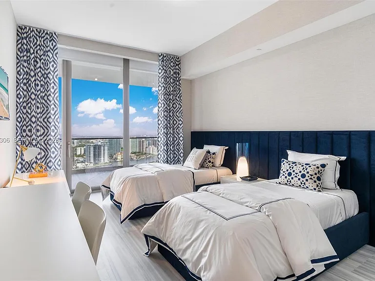 18975 E Collins Ave #3802 — Photo 40