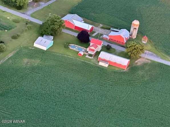 675 Auction Rd, Mill Hall, PA 17751
