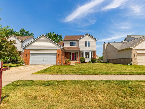 3rd image of 33738 Elmira Ct