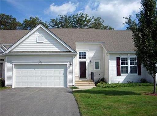 1st image of 112 Clubhouse Ln