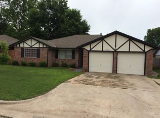 8108 NW 7th St, Oklahoma City, OK 73127