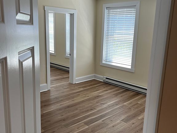 5th image of 27 E 3rd St #4
