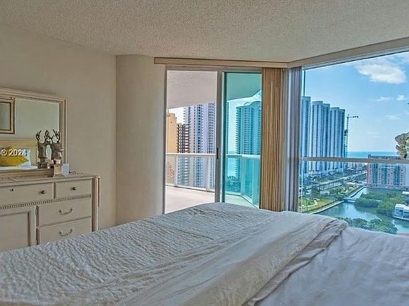 5th image of 16400 Collins Ave APT 2144