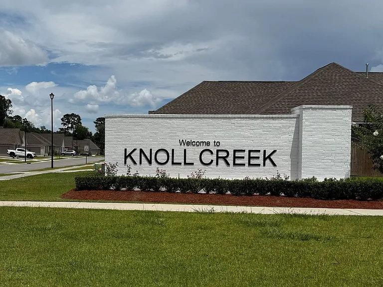 4609 Deep Creek Dr — Photo 2