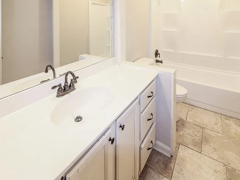 1104 Fox Trace Cv — Photo 14