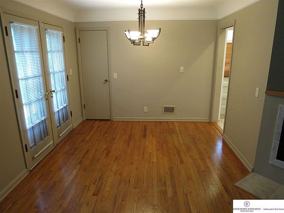 5th image of 903 N 74th Ave