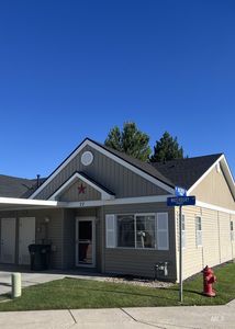 77 E Waterbury Ln, Meridian, ID, 83646