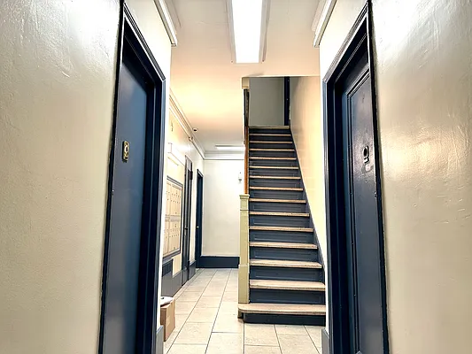 Rented by R New York | media 14