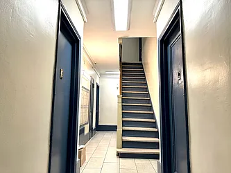 Rented by R New York