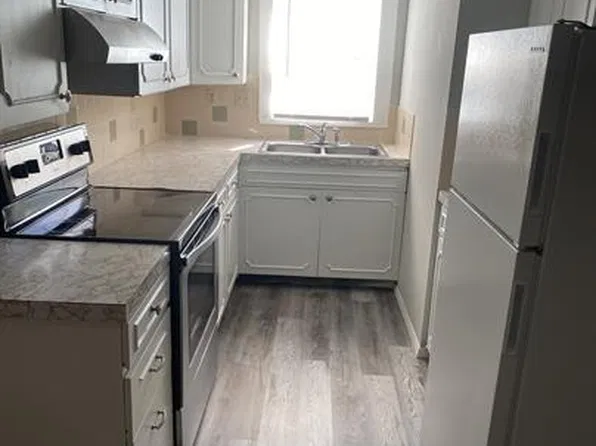 705 Hollycrest Dr APT 1, Champaign, IL 61821