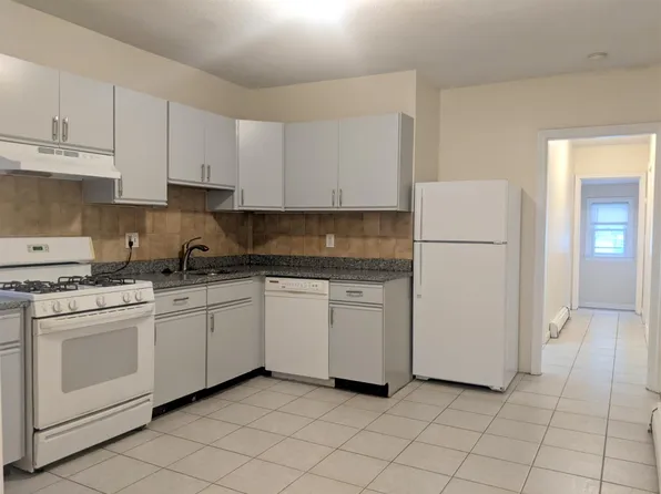 87 Yorktown St, Somerville, MA 02144