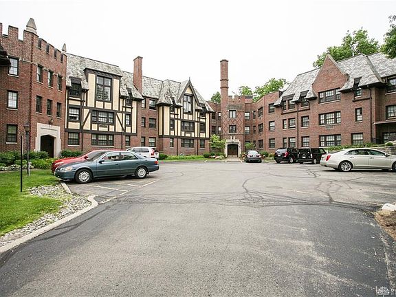 2nd image of 1211 Far Hills Ave