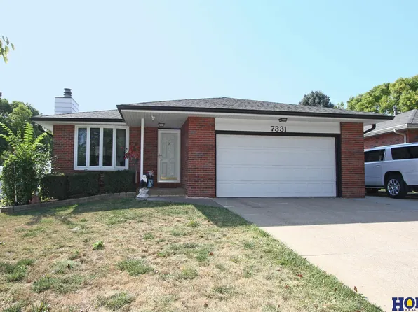 7331 Willow Ave, Lincoln, NE 68507
