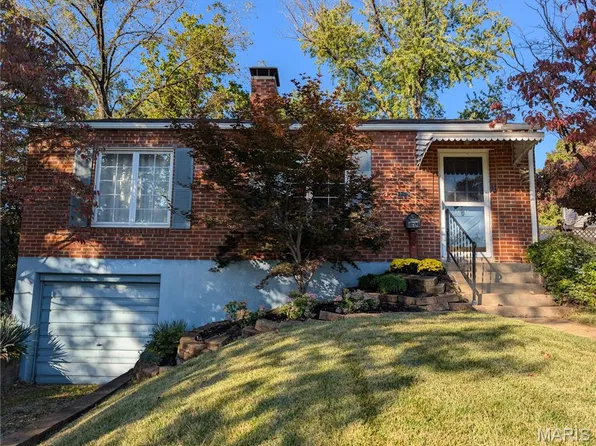 1111 Sturgis Dr, Saint Louis, MO 63122