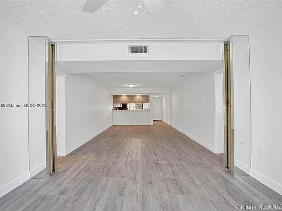 2nd image of 1721 Whitehall Dr APT 203