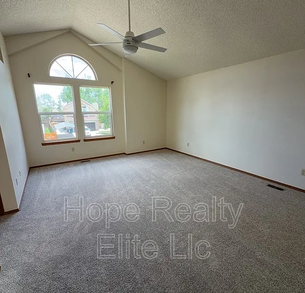 3960 Breaking Dawn St — Photo 6